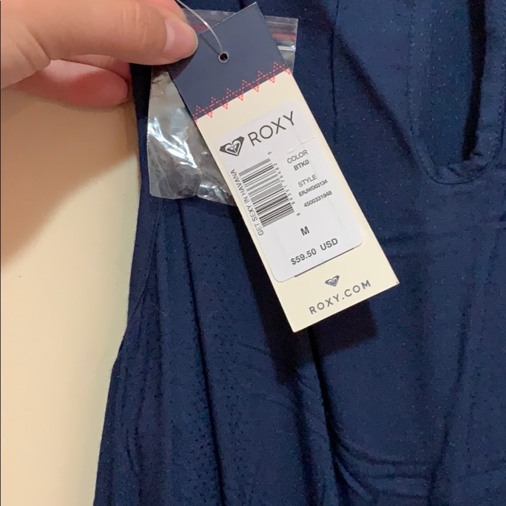 NWT ROXY Navy blue long dress.  Size Medium - Picture 5 of 5
